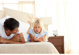 Enurésie : en parler avec les enfants