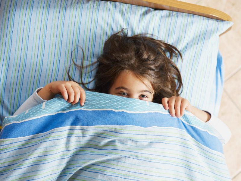 Cinq ans, est-ce trop vieux pour mouiller le lit ? Un mythe parental déboulonné